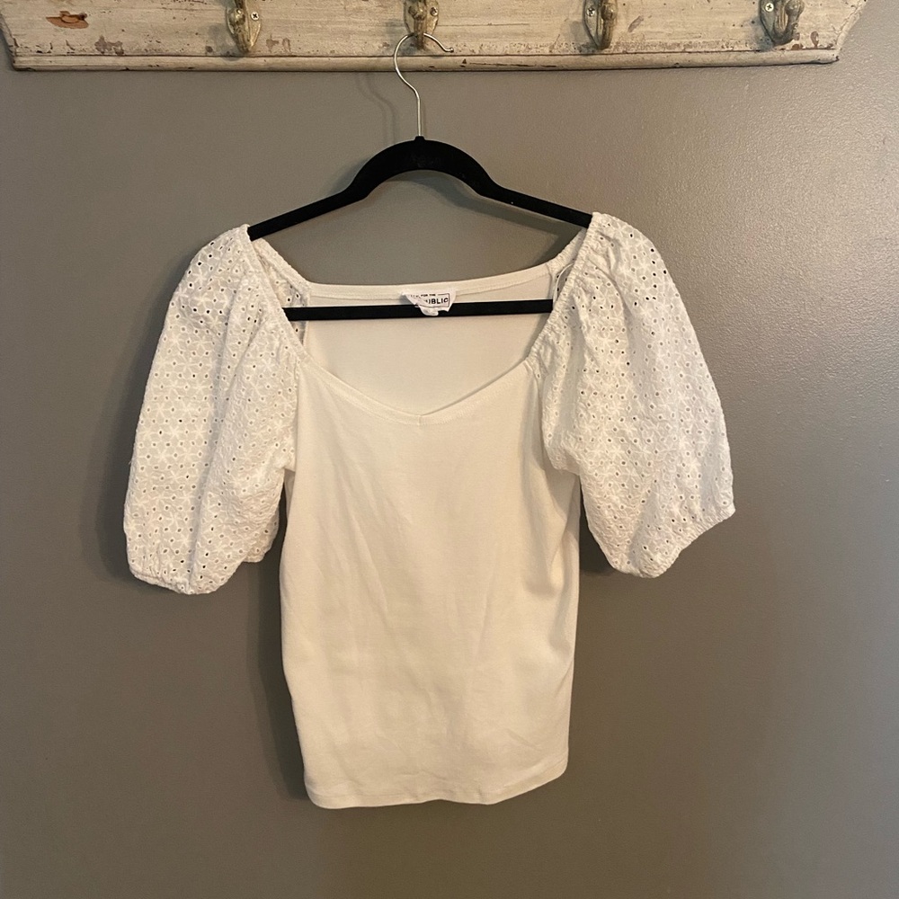 White Eyelet Puff Sleeve Top for the Republic size small Provence France style